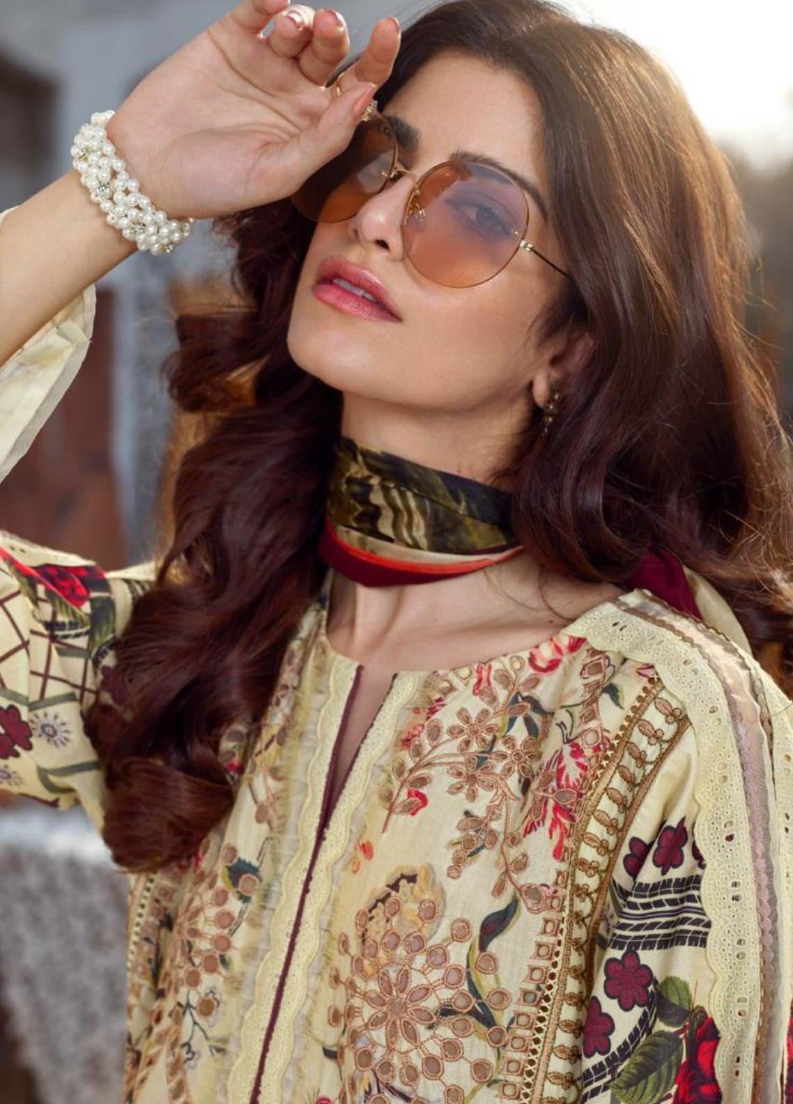 Asifa & Nabeel Embroidered Lawn Unstitched 3 Piece Suit AN20L Svasa Glint 33-S - Spring / Summer Collection